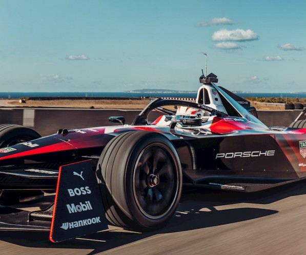 ABB presenta el cargador móvil para la Formula E Season 9